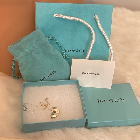 Tiffany & Co Elsa Peretti's Bean Necklace 18 mm- Authentic - Picture 5 of 9